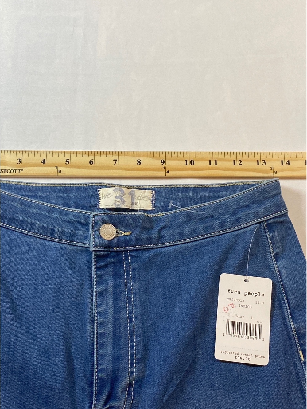 Free People We The Free Bell Bottom Jeans Size 31 - Picture 6 of 8